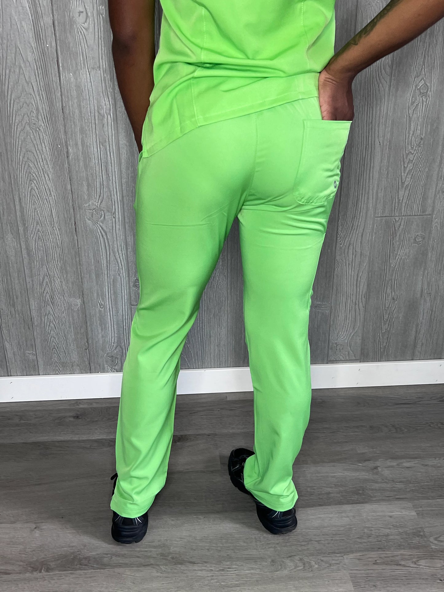 Green apple 4 way stretch cargo scrub pant