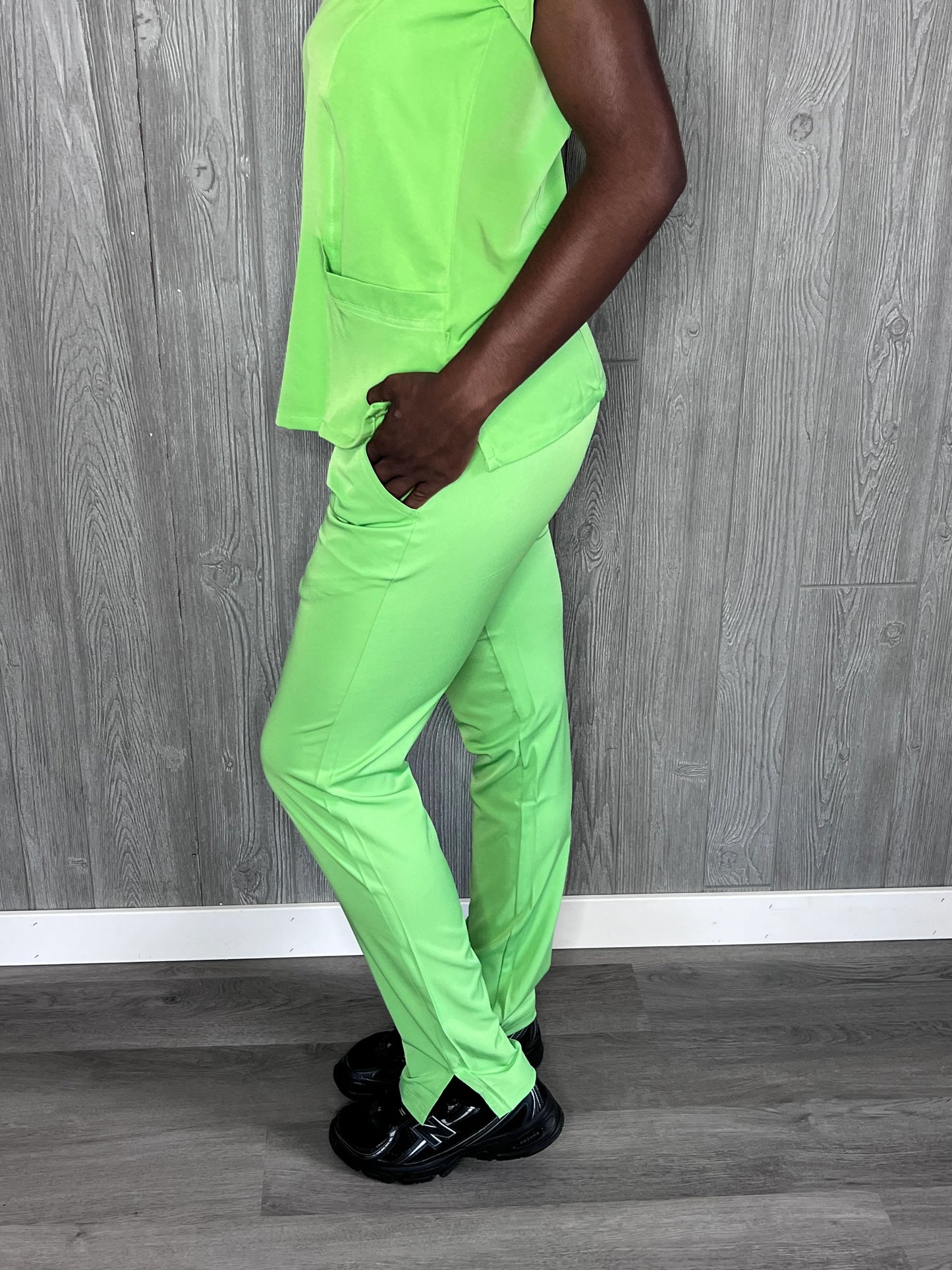 Green apple 4 way stretch cargo scrub pant