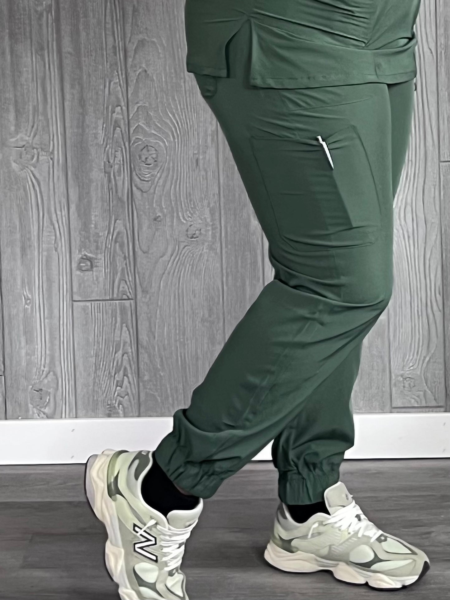 Olive 4 way stretch jogger pant